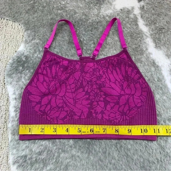 Fabletics Samana Seamless Sports Bra - Picture 10 of 10